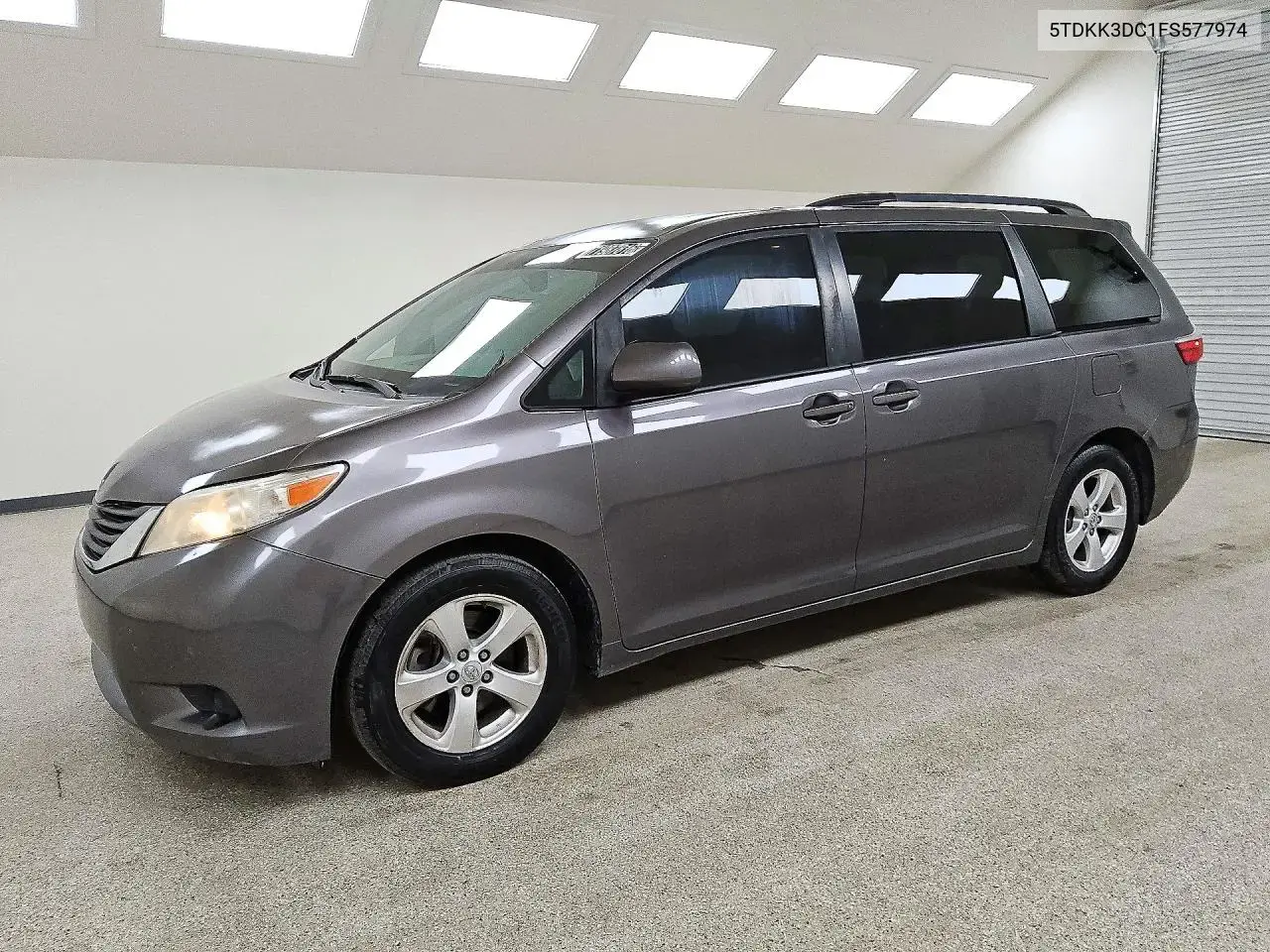Toyota Sienna Le 2015