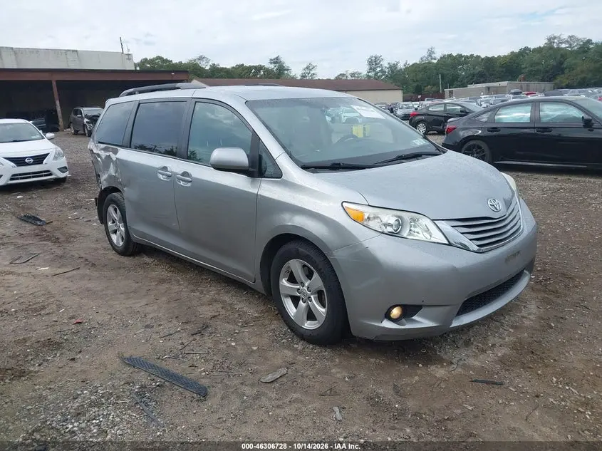 Toyota Sienna Le 8 Passenger 2016