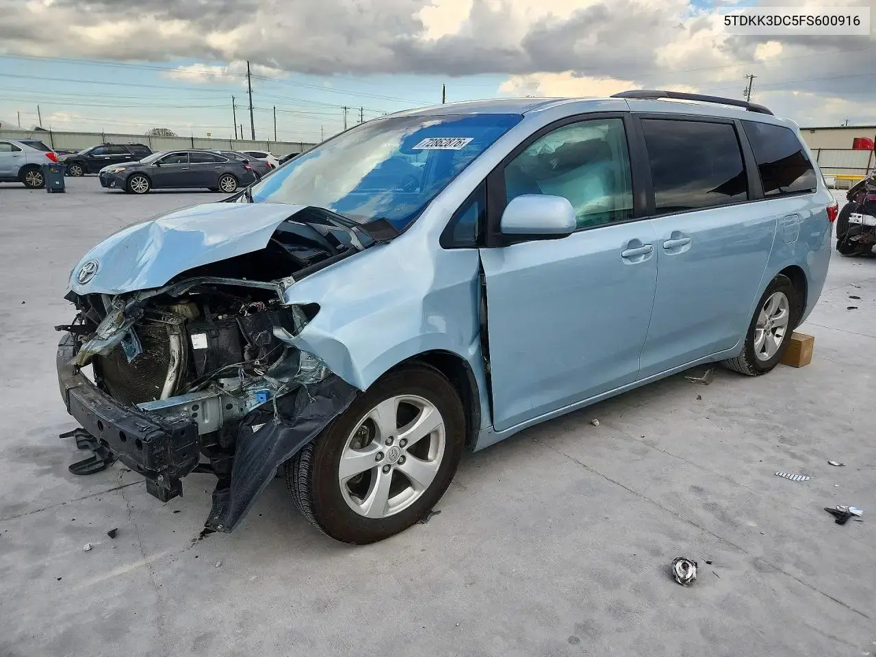 Toyota Sienna Le 2015