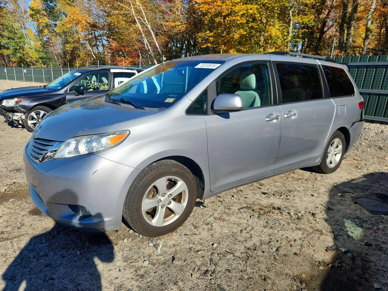 Toyota Sienna Le 2016