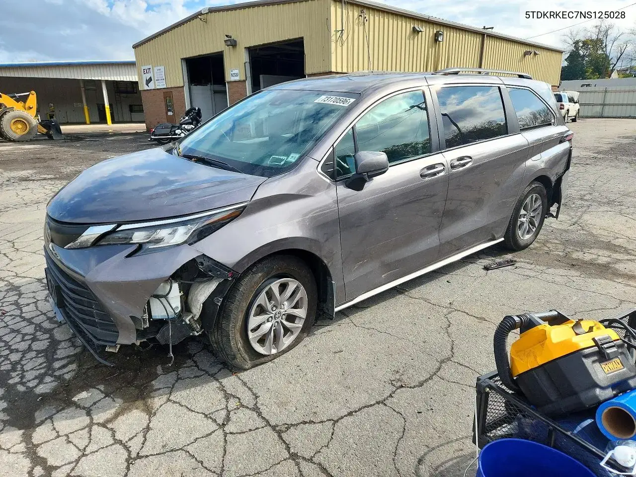 Toyota Sienna Le 2022