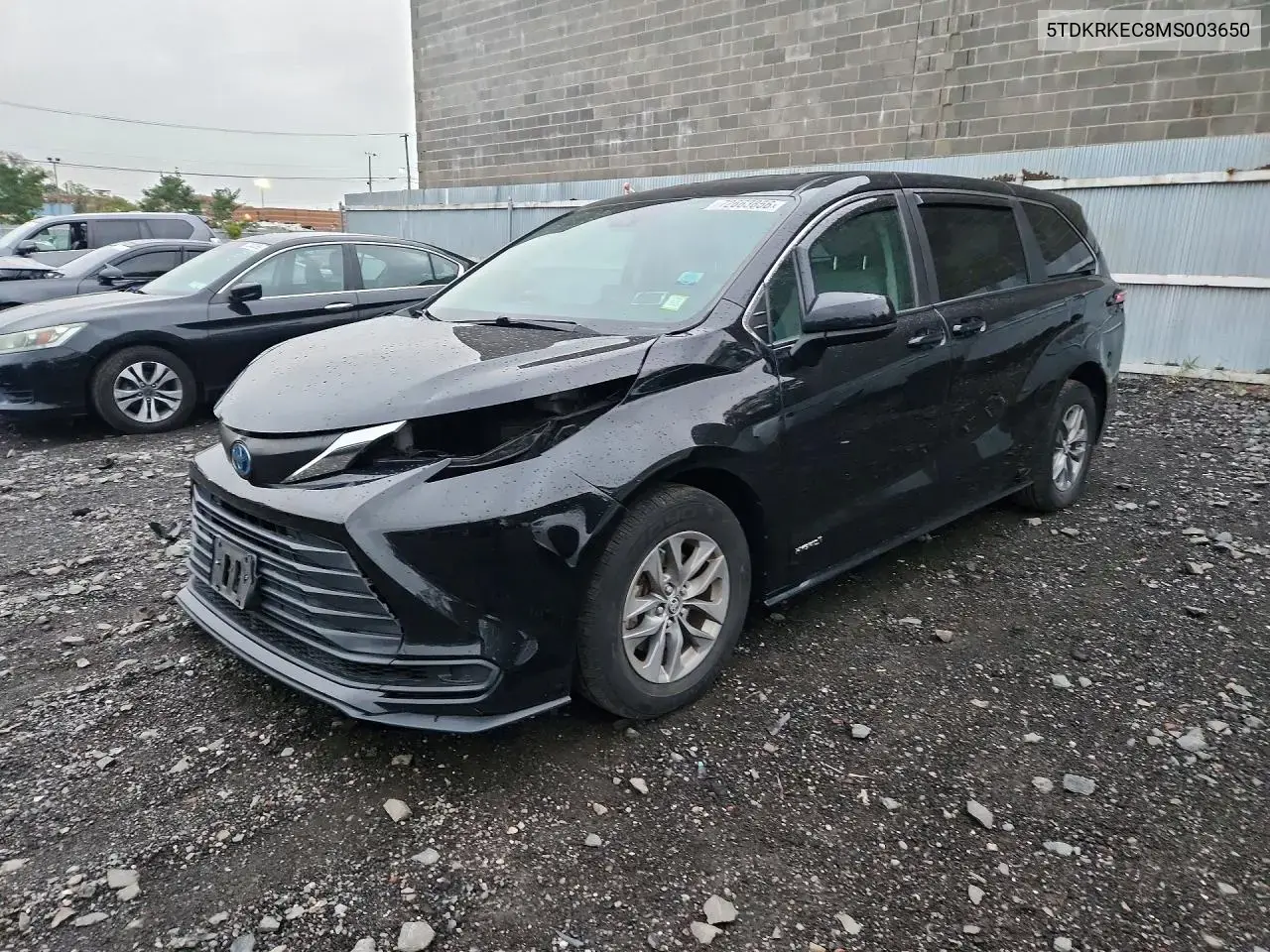Toyota Sienna Le 2021