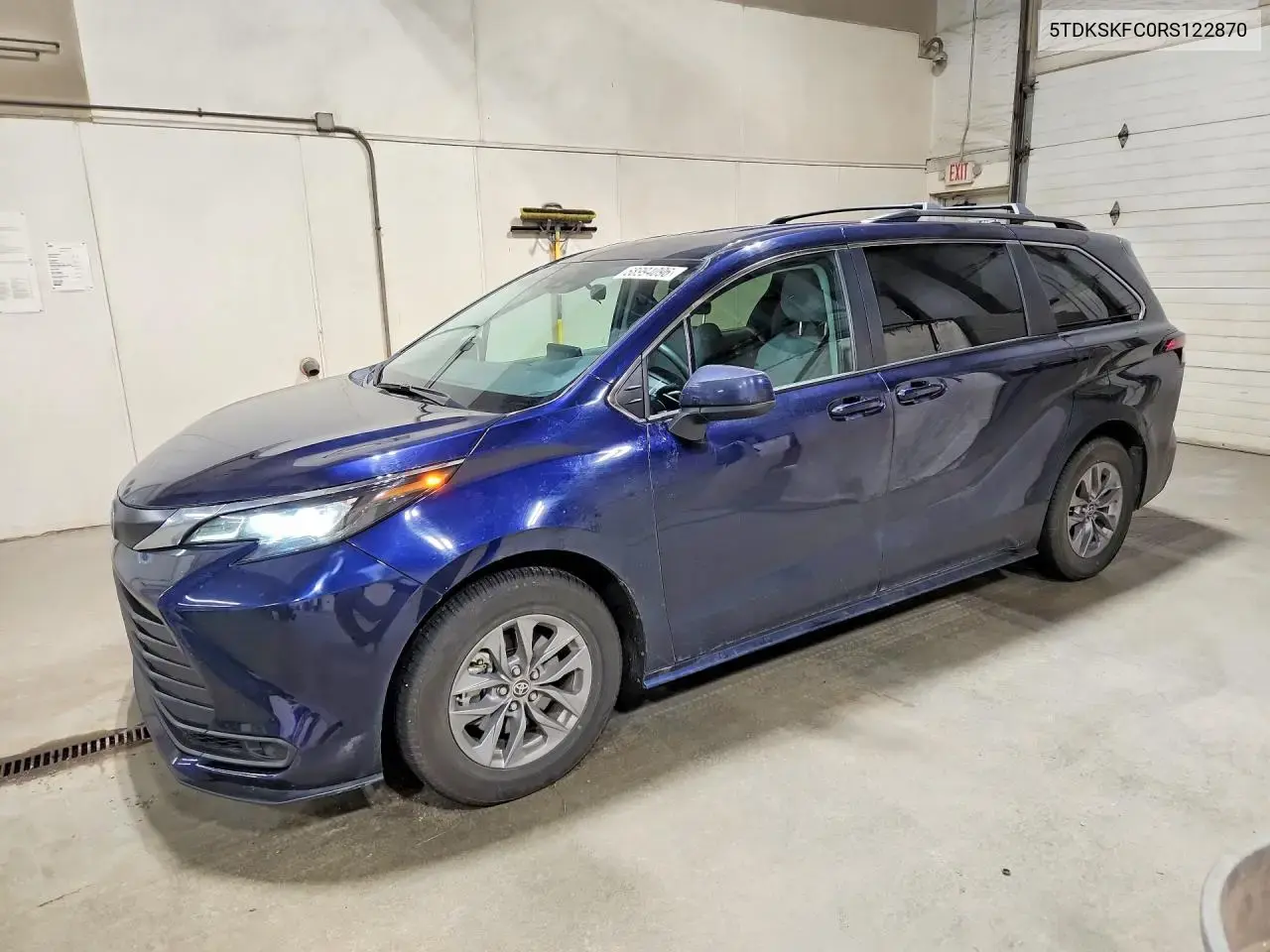 Toyota Sienna Le 2024