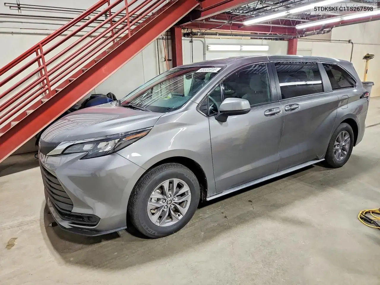 Toyota Sienna Le 2026