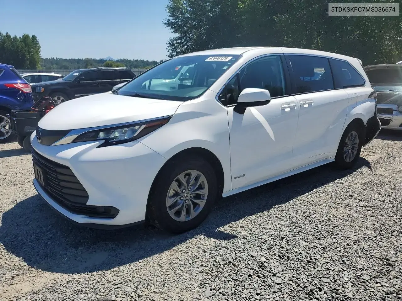 Toyota Sienna Le 2021