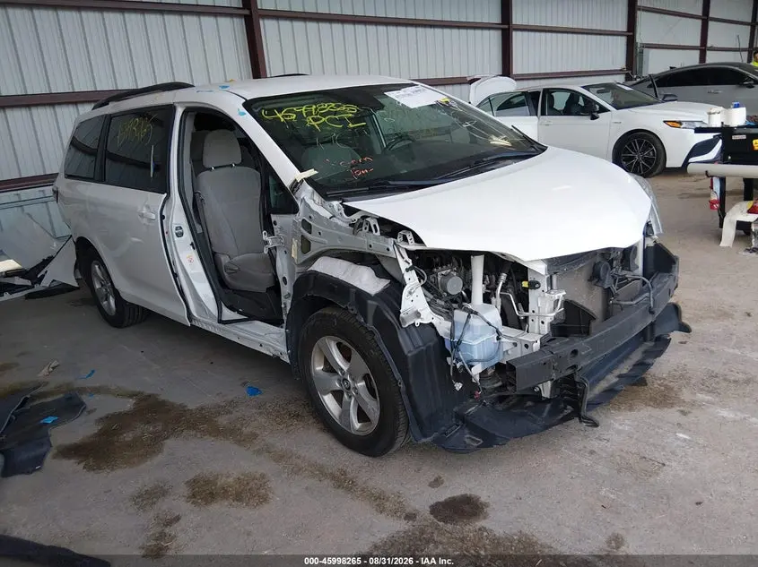 Toyota Sienna Le 8 Passenger 2019