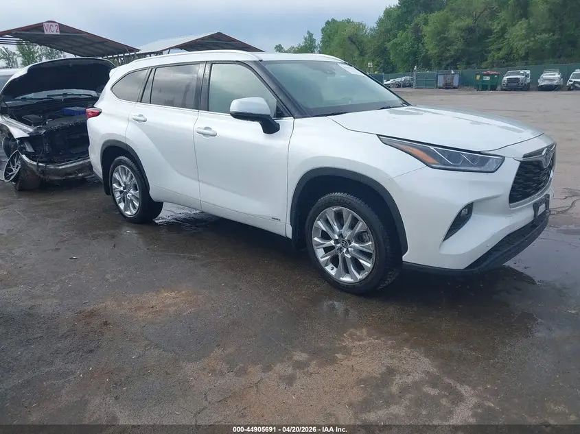 Toyota Highlander Hybrid Limited 2023