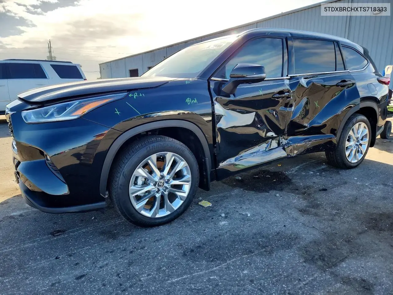 Toyota Highlander Hybrid Limited 2026