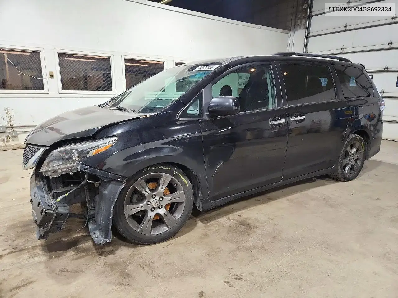 Toyota Sienna Se 2016