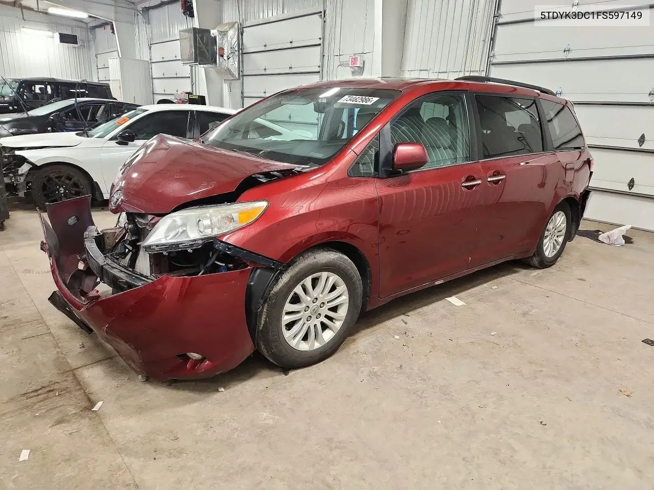 Toyota Sienna Xle 8-Passenger 2015