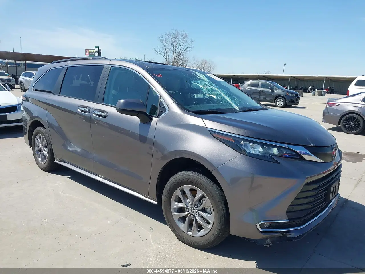 Toyota Sienna Xle 2024