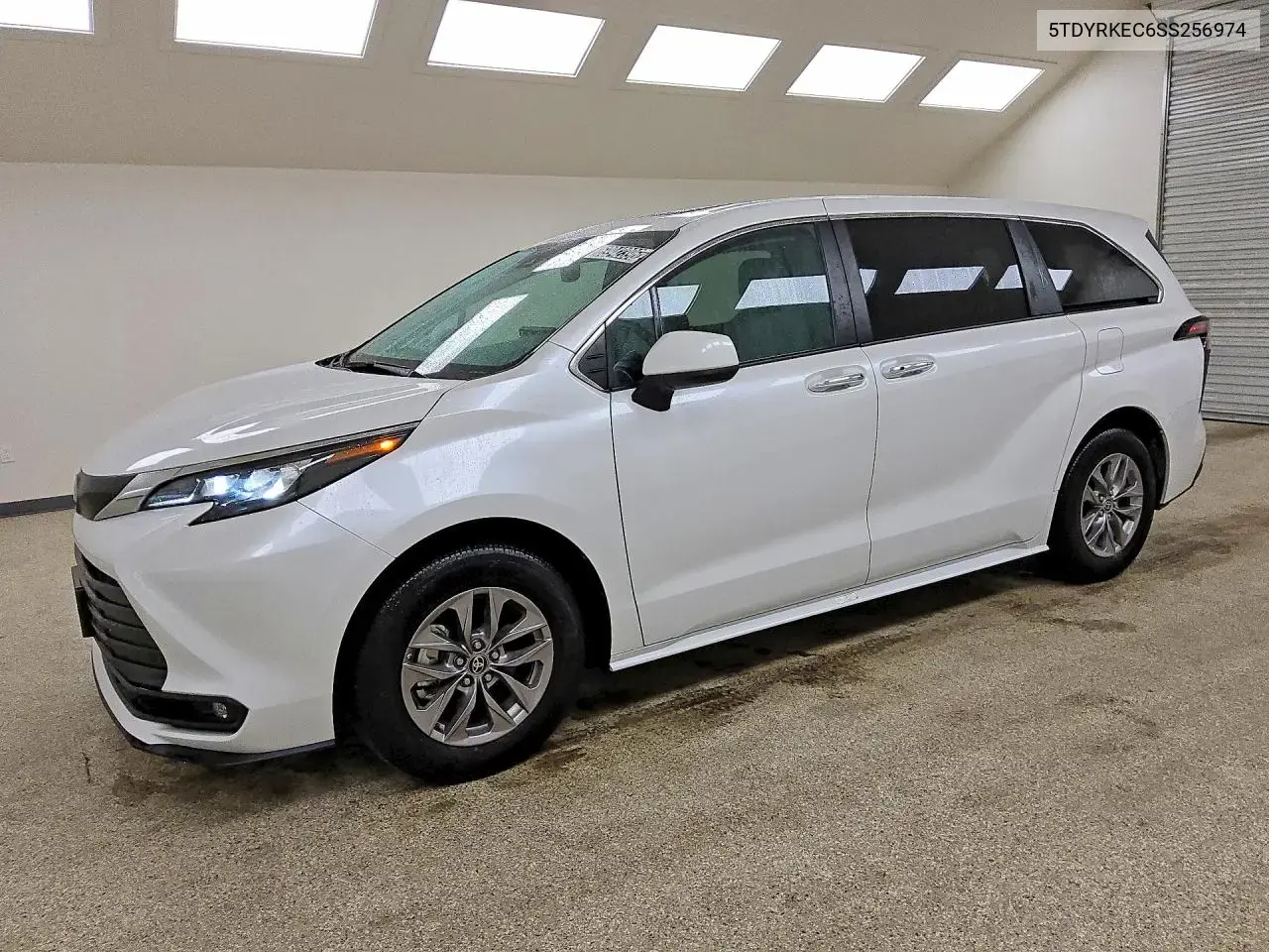 Toyota Sienna Xle 8-Passenger 2025