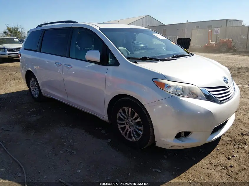 Toyota Sienna Xle 8 Passenger 2017