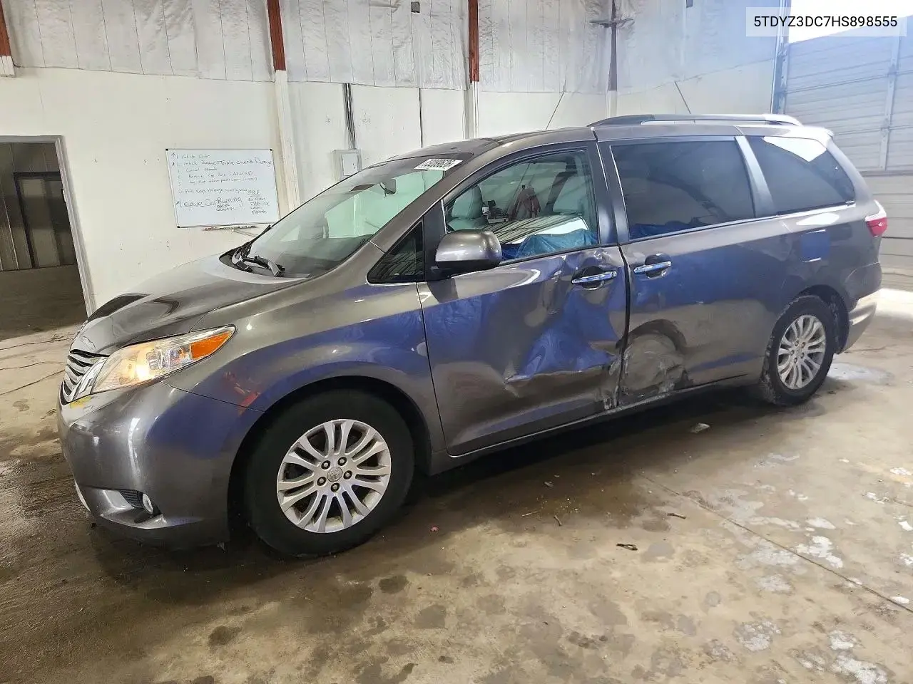 Toyota Sienna Xle Premium 8-Passenger 2017