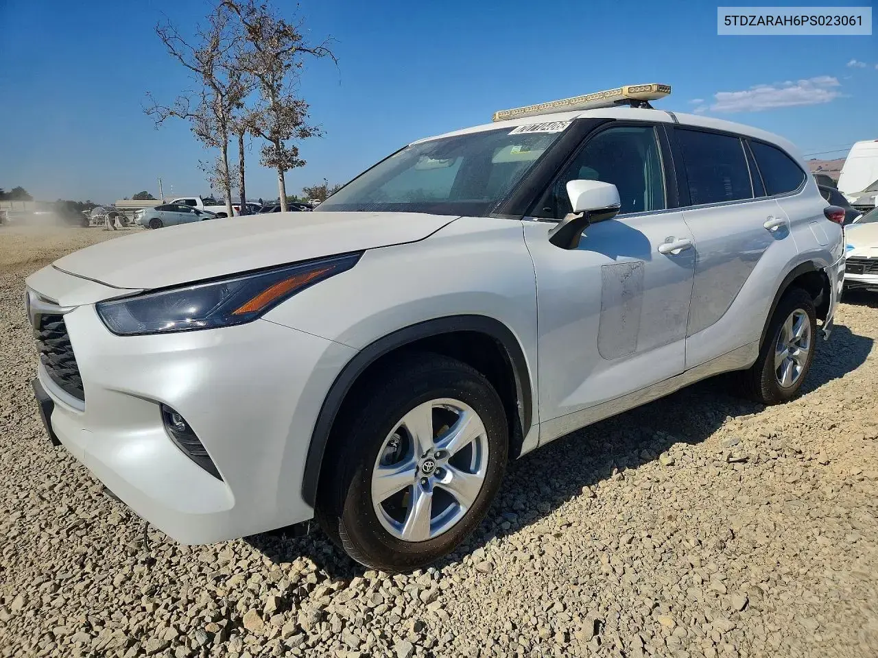 Toyota Highlander Hybrid Le 2023