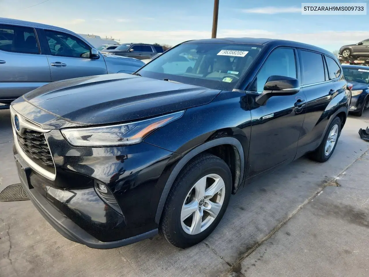 Toyota Highlander Hybrid Le 2021