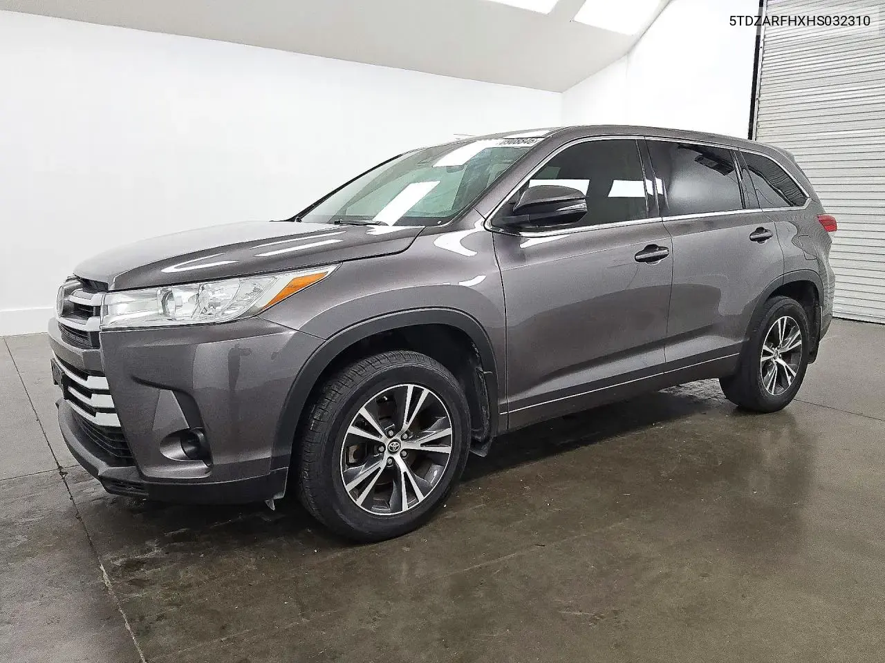 Toyota Highlander Le 2017