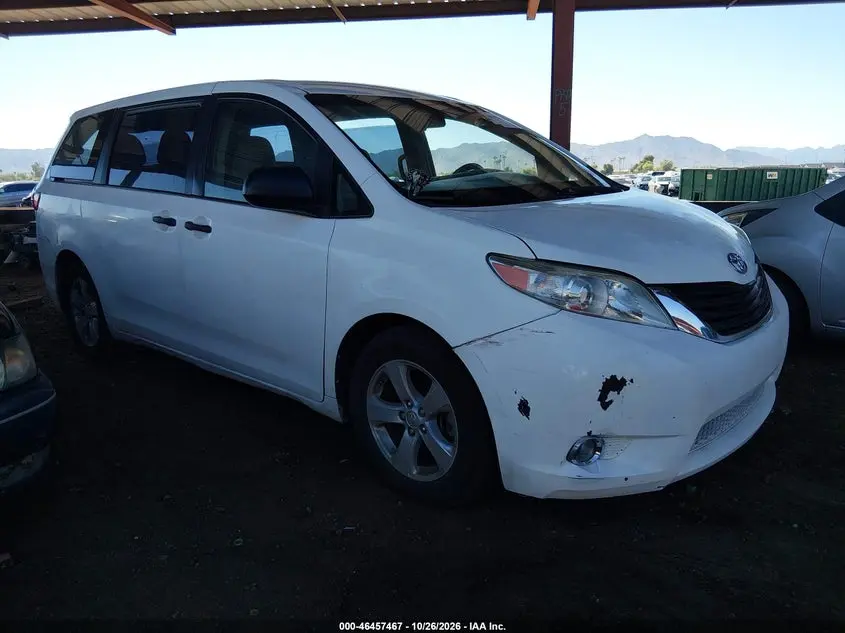 Toyota Sienna L 7 Passenger 2015