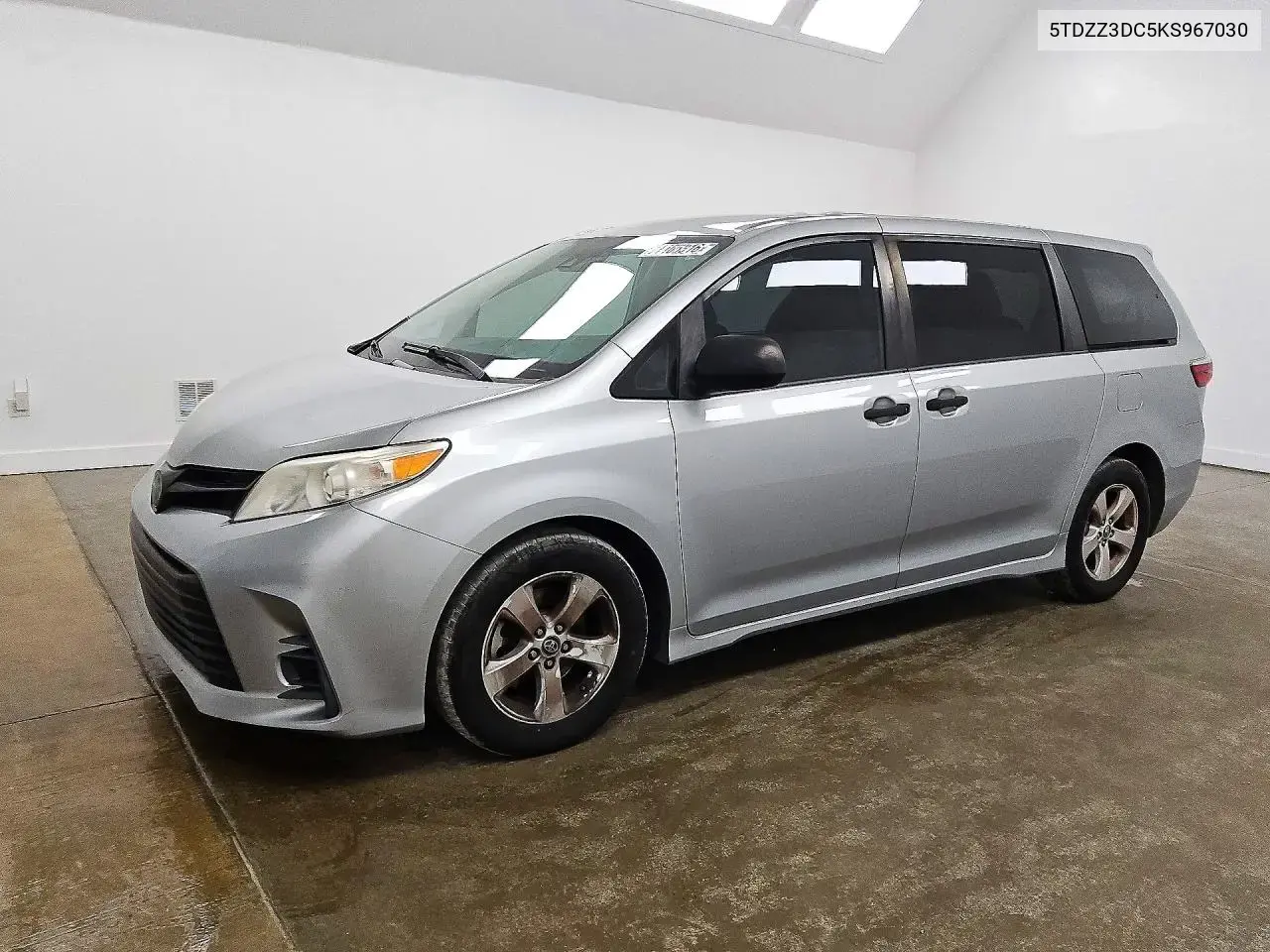 Toyota Sienna L 7-Passenger 2019