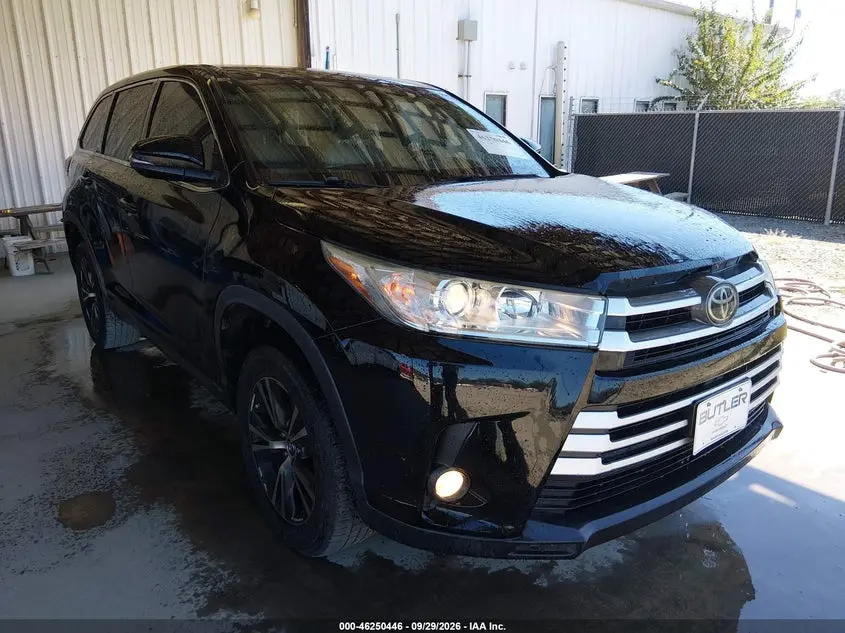 Toyota Highlander Le Plus 2019
