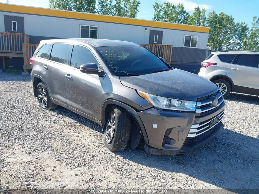 Toyota Highlander Le/Le Plus 2017