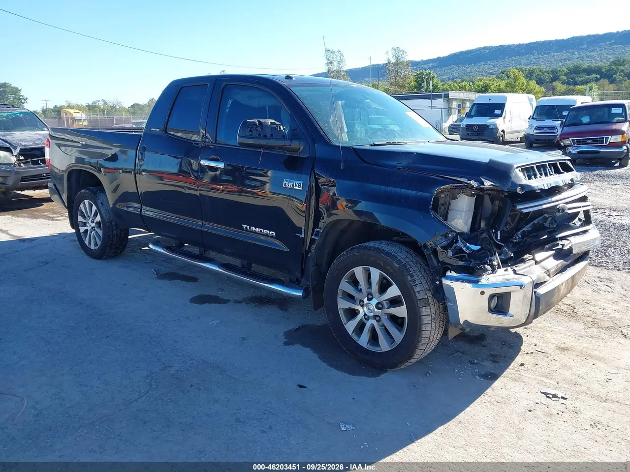 Toyota Tundra Limited 5.7L V8 2017