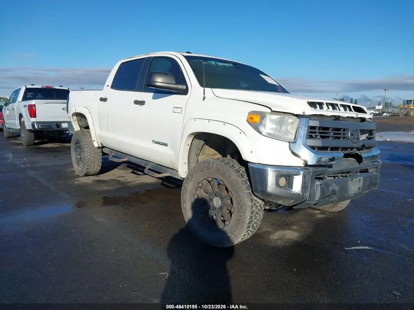 Toyota Tundra Sr5 5.7L V8 2015