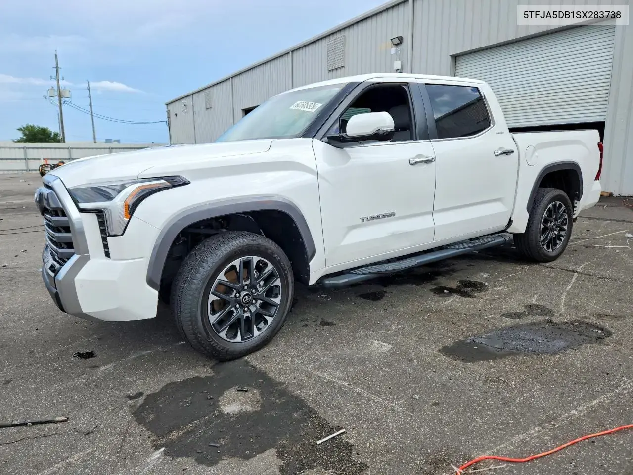 Toyota Tundra Crewmax Limited 2025