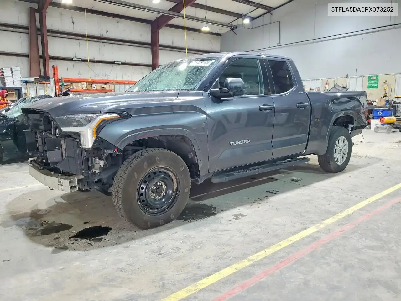 Toyota Tundra Double Cab Sr 2023