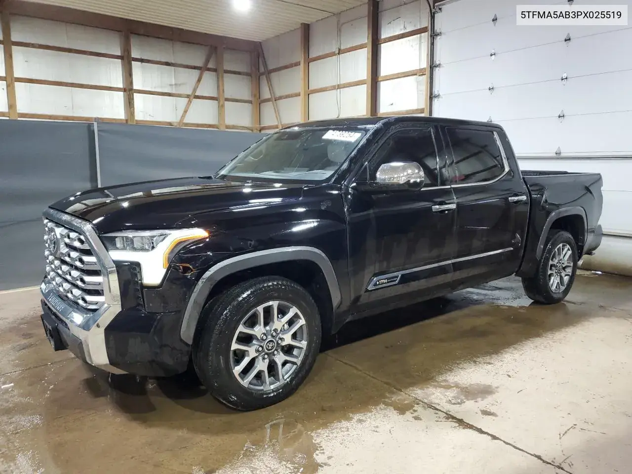 Toyota Tundra Crewmax Platinum 2023