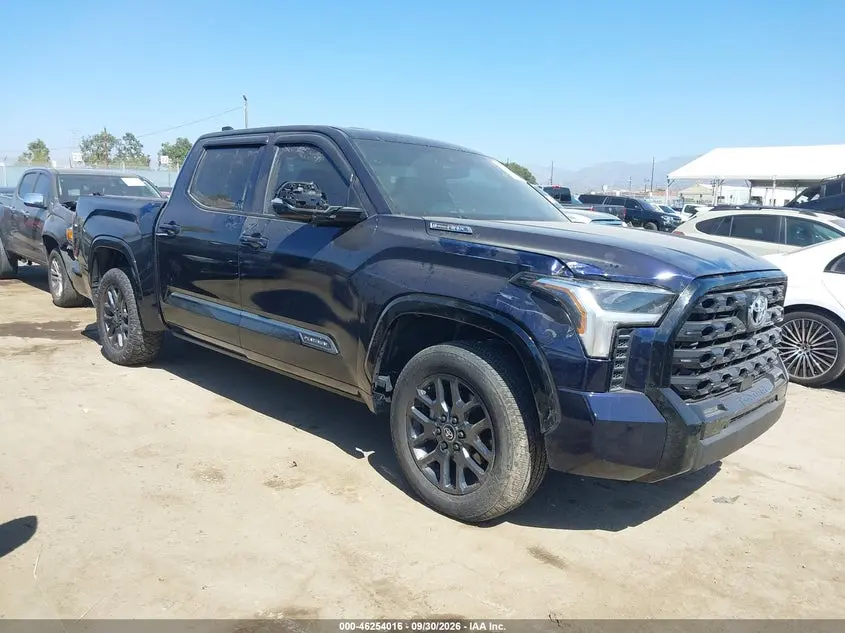 Toyota Tundra Hybrid Platinum Hybrid Crewmax 5.5' Bed 2025