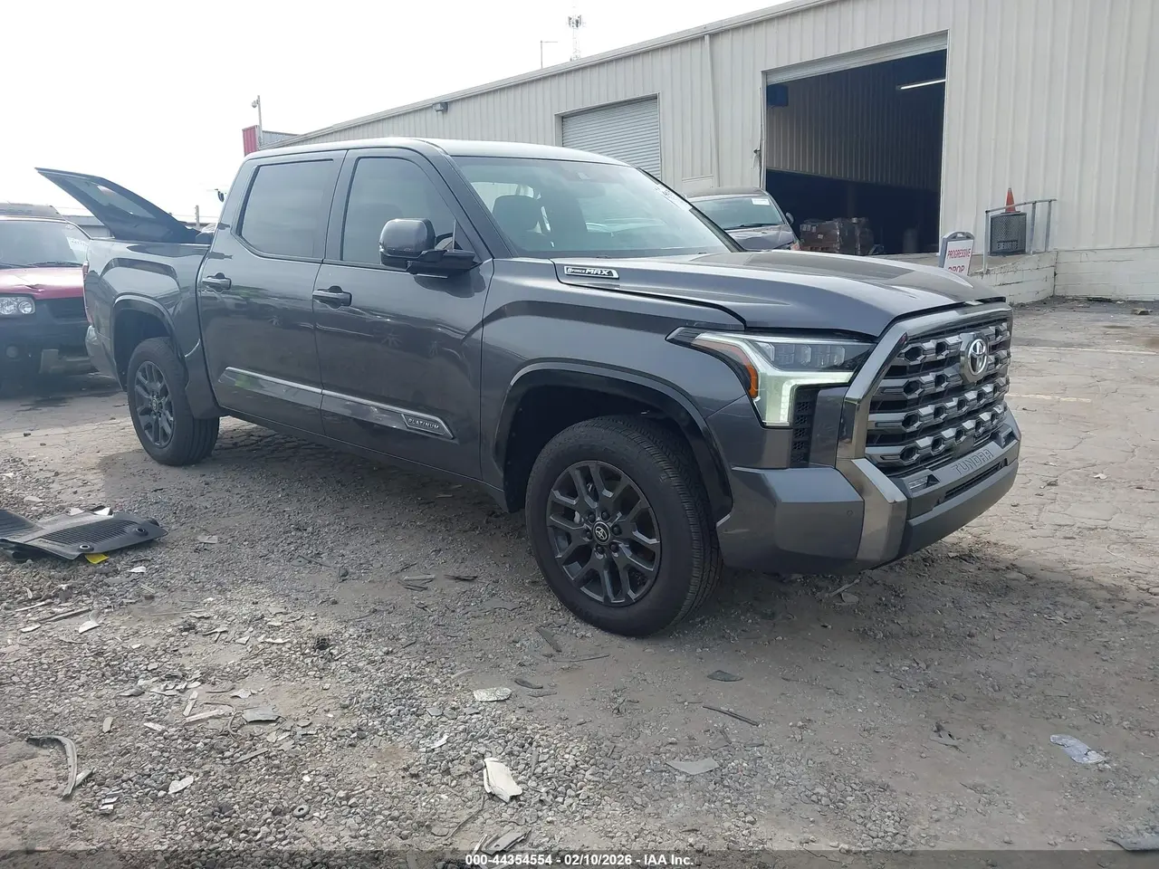 Toyota Tundra Hybrid Platinum Hybrid Crewmax 5.5' Bed 2025