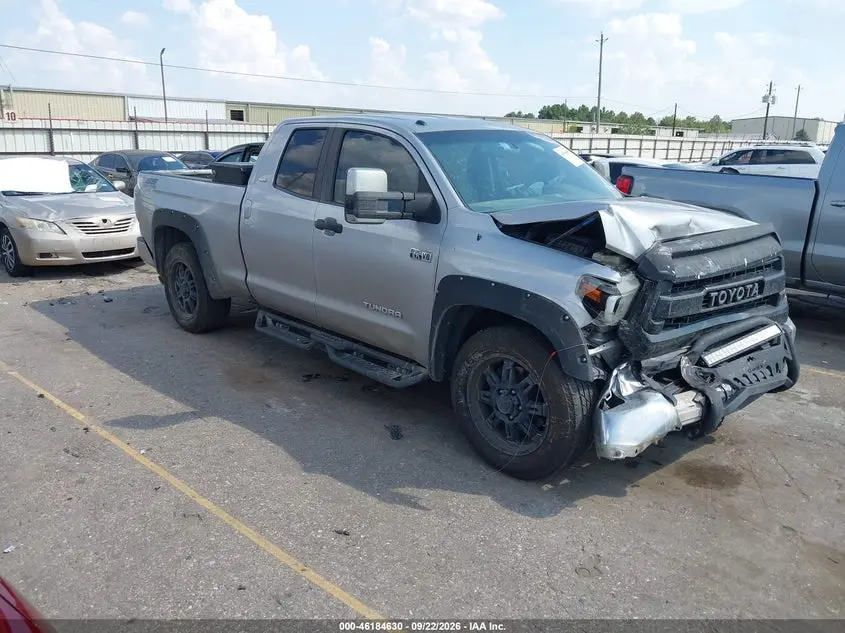 Toyota Tundra Sr5 5.7L V8 2016