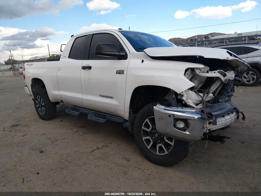 Toyota Tundra Sr5 5.7L V8 2016