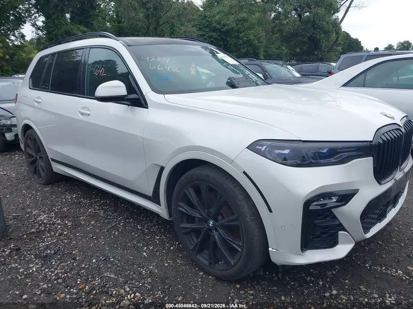 BMW X7 M50I 2021