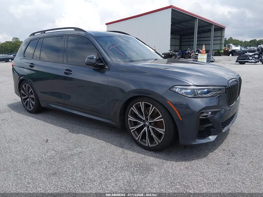 BMW X7 M50I 2021