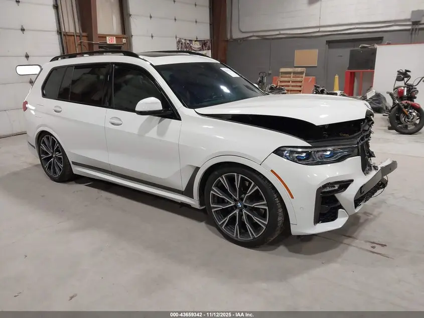 BMW X7 M50I 2021