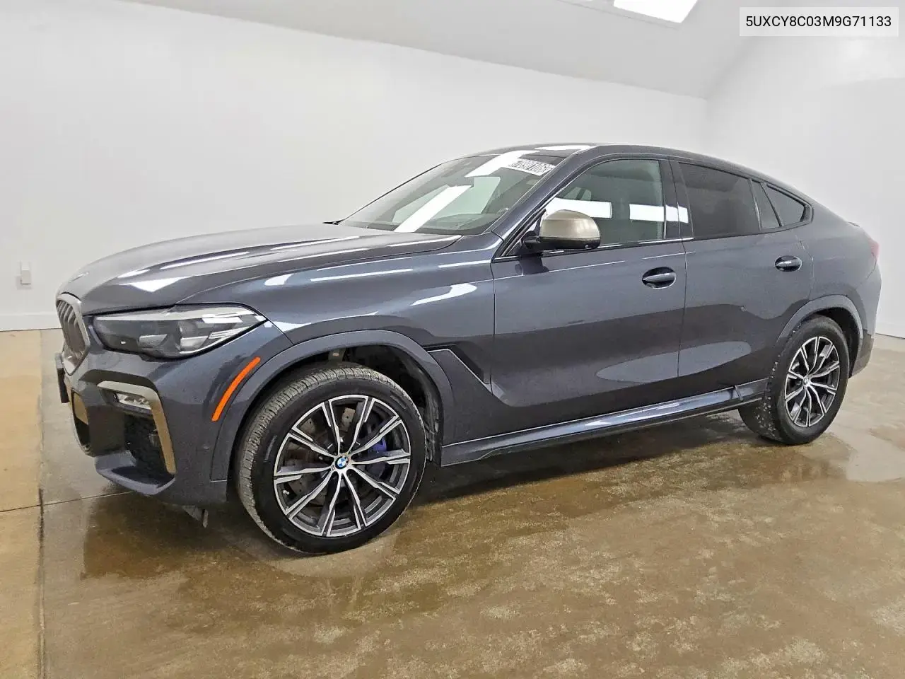 BMW X6 M50I 2021