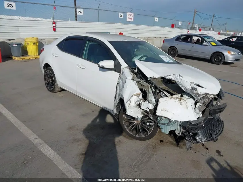 Toyota Corolla S Plus 2015