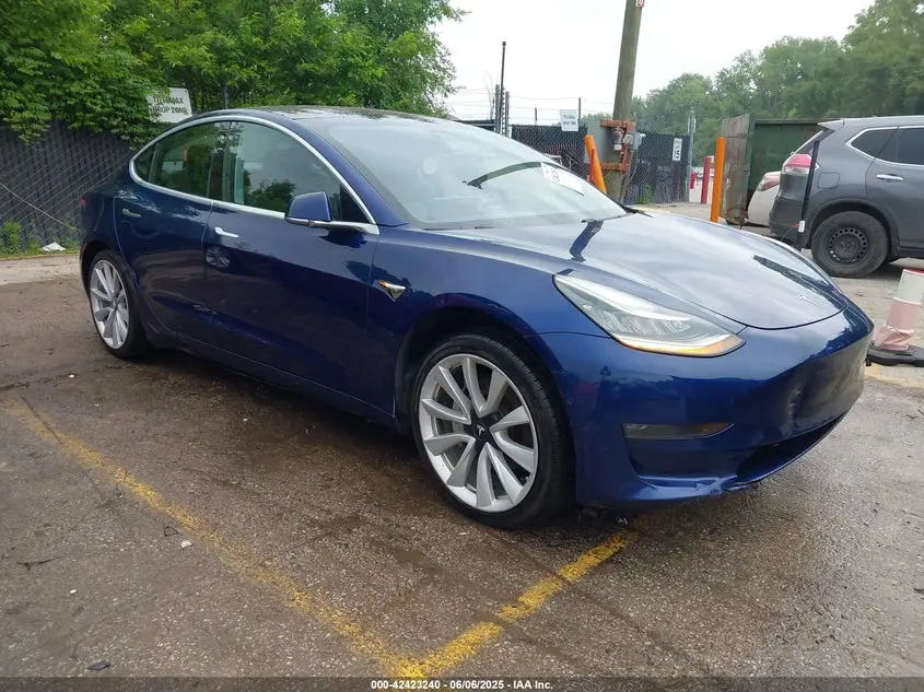 Tesla Model 3 Long Range/Mid Range 2018