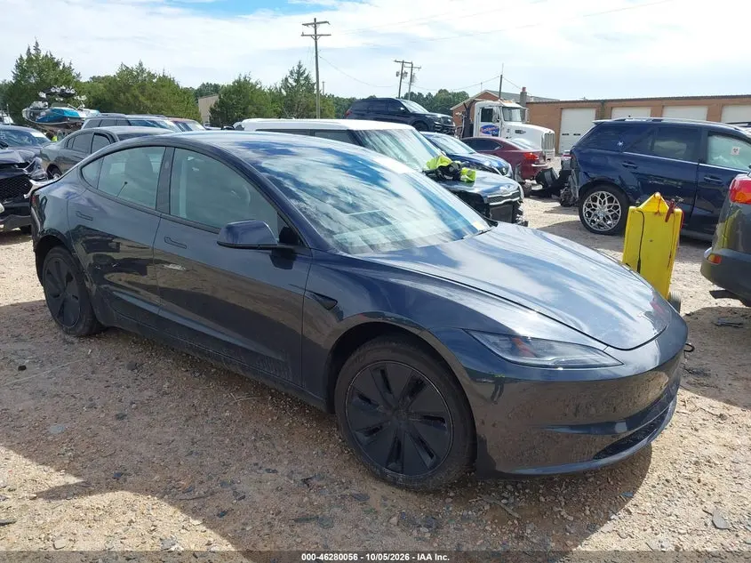 Tesla Model 3 Long Range Rear-Wheel Drive/Standard Rear-Wheel Drive 2025