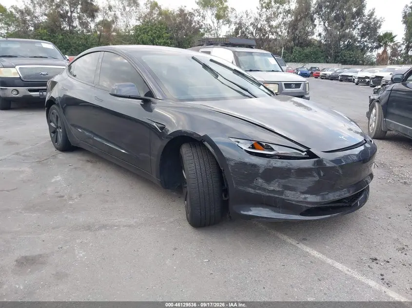 Tesla Model 3 Long Range Rear-Wheel Drive/Standard Rear-Wheel Drive 2025