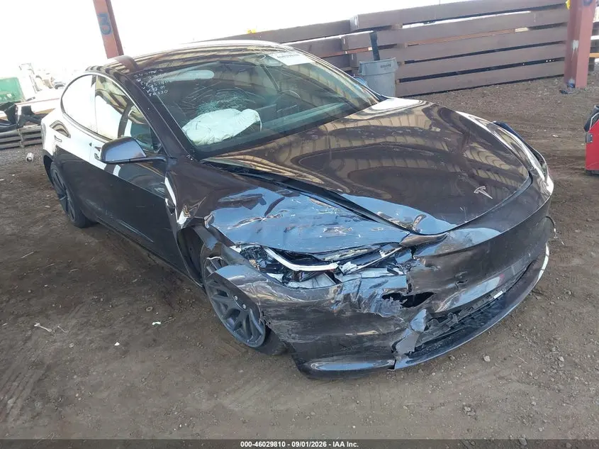 Tesla Model 3 Long Range Rear-Wheel Drive/Standard Rear-Wheel Drive 2025