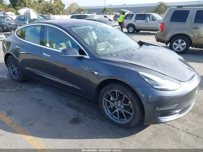 Tesla Model 3 Long Range/Mid Range 2018