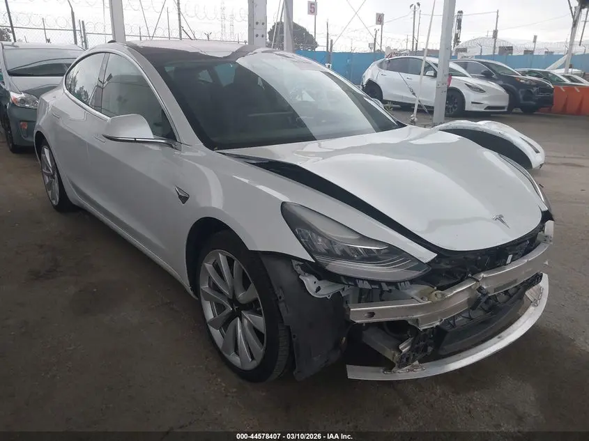 Tesla Model 3 2018