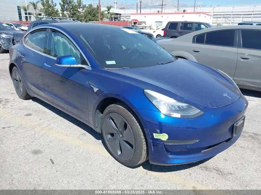 Tesla Model 3 Standard Range Plus Rear-Wheel Drive/Standard Range Rear-Wheel Drive 2020