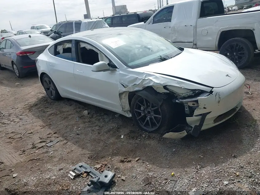 Tesla Model 3 Standard Range Plus Rear-Wheel Drive/Standard Range Rear-Wheel Drive 2020