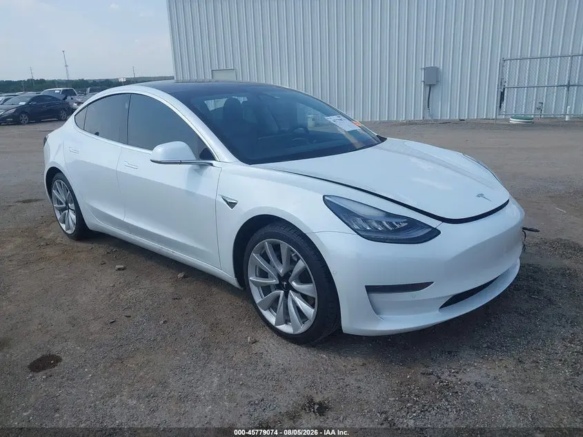 Tesla Model 3 Standard Range Plus Rear-Wheel Drive/Standard Range Rear-Wheel Drive 2020