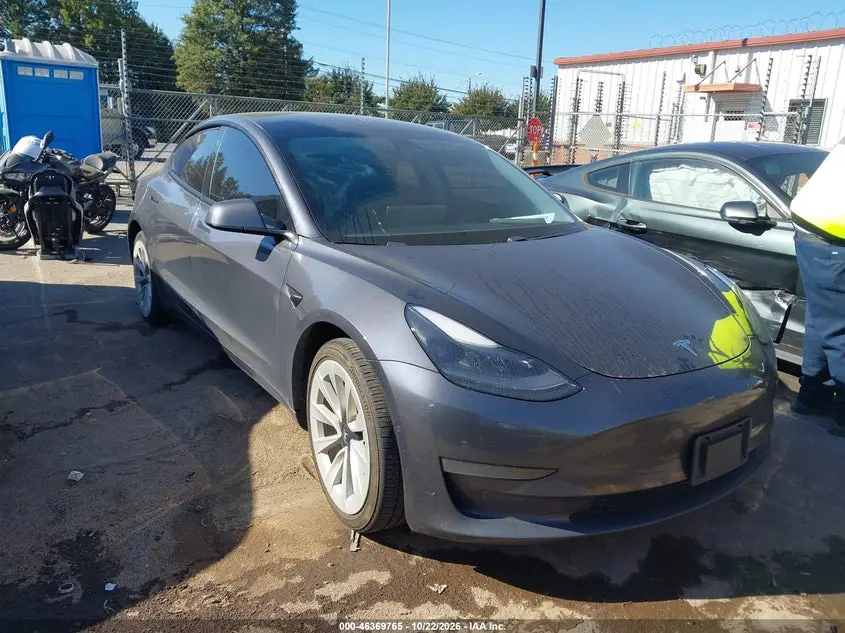 Tesla Model 3 Standard Range Plus Rear-Wheel Drive 2021