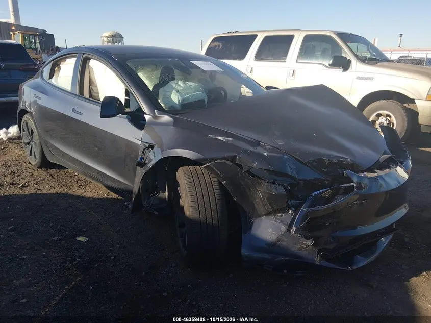 Tesla Model 3 Long Range Rear-Wheel Drive/Standard Rear-Wheel Drive 2025